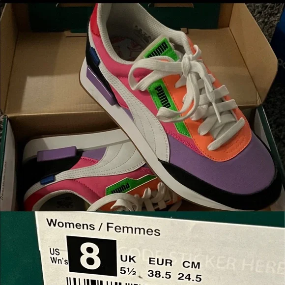 NIB multi color puma sneakers - Picture 1 of 1